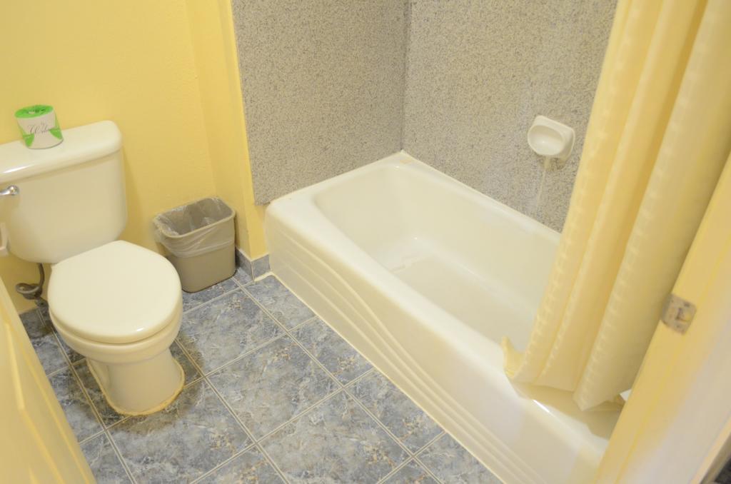 America'S Best Value Inn & Suites - Rosenberg/Houston Стая снимка