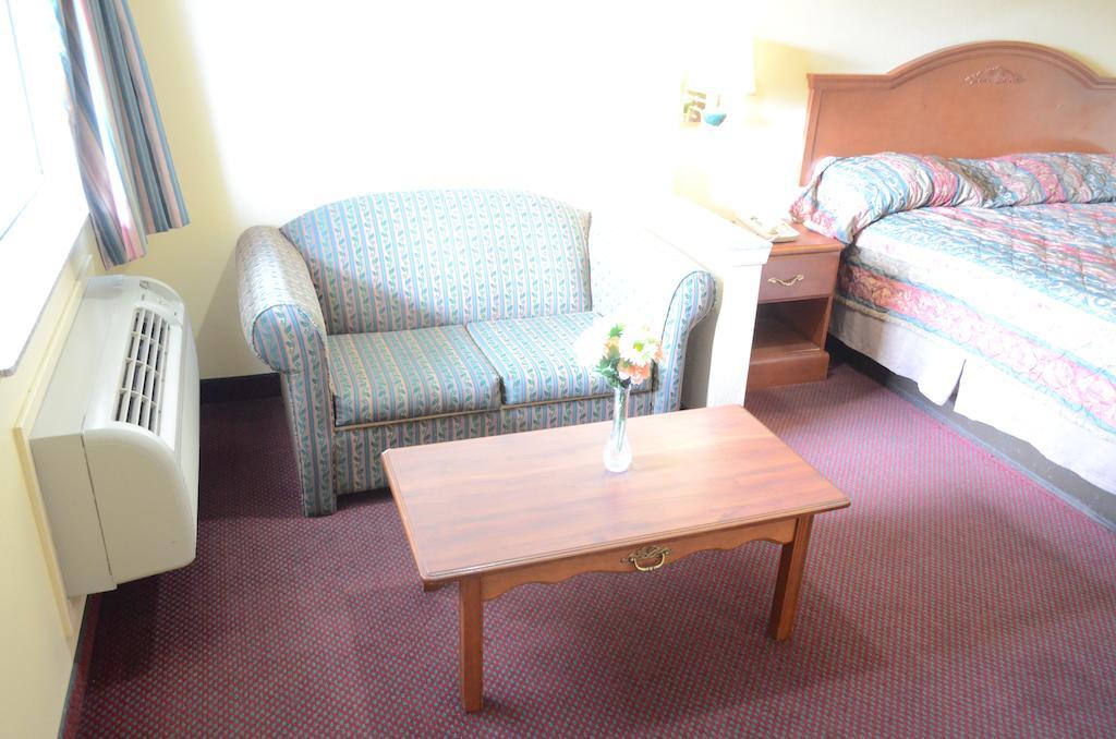 America'S Best Value Inn & Suites - Rosenberg/Houston Стая снимка